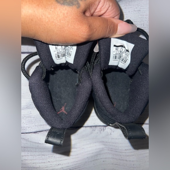 Air Jordan 12 Retro “Black and White Taxi” Toddler Boys💙Gently worn. - Picture 6 of 9